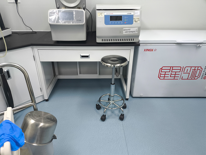 لاہور یونیورسٹی لیبز کے لیے پائیدار آل اسٹیل لیبارٹری بینچ